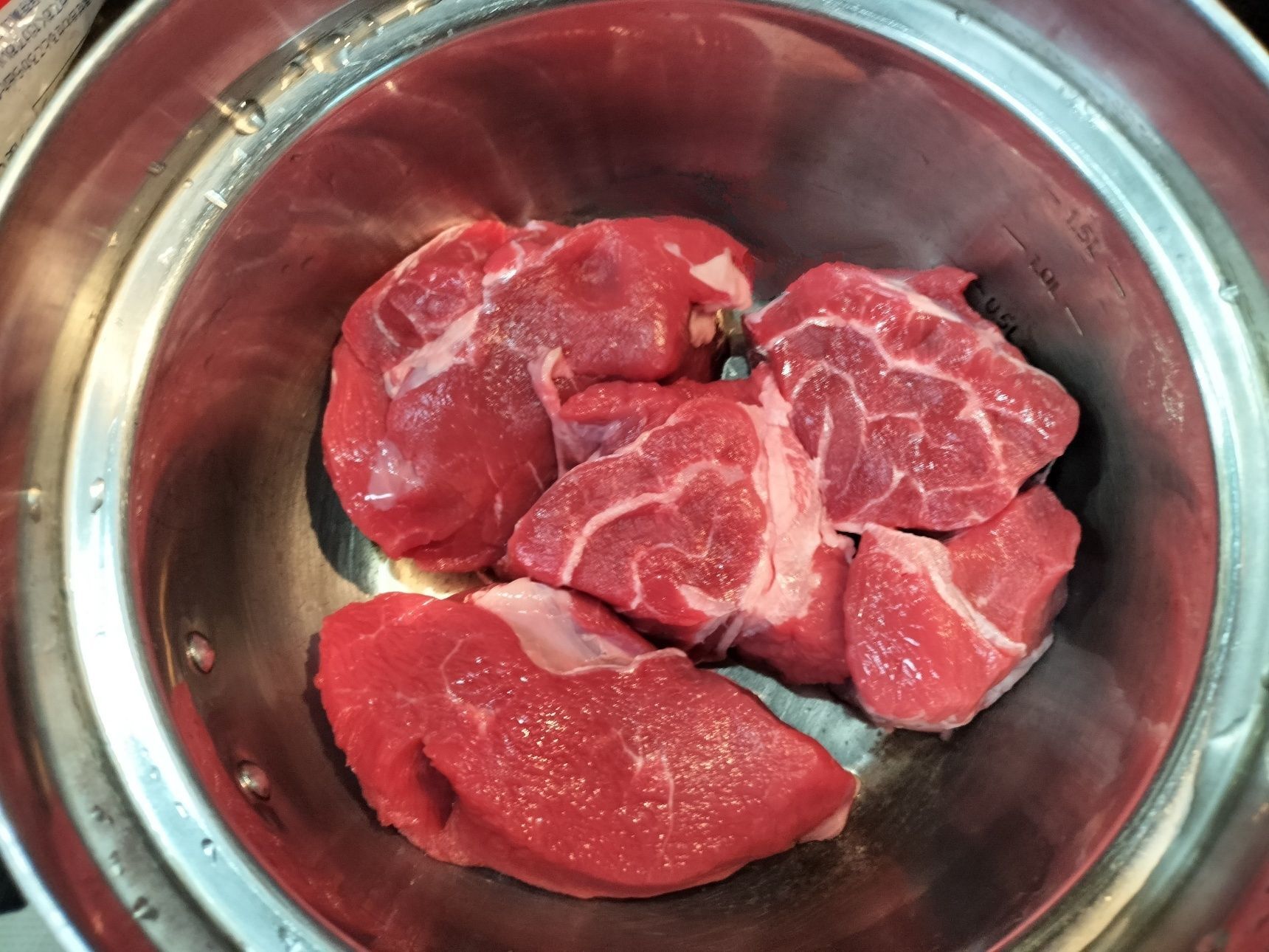【牛すじ赤身（500g）の下茹で方法】
