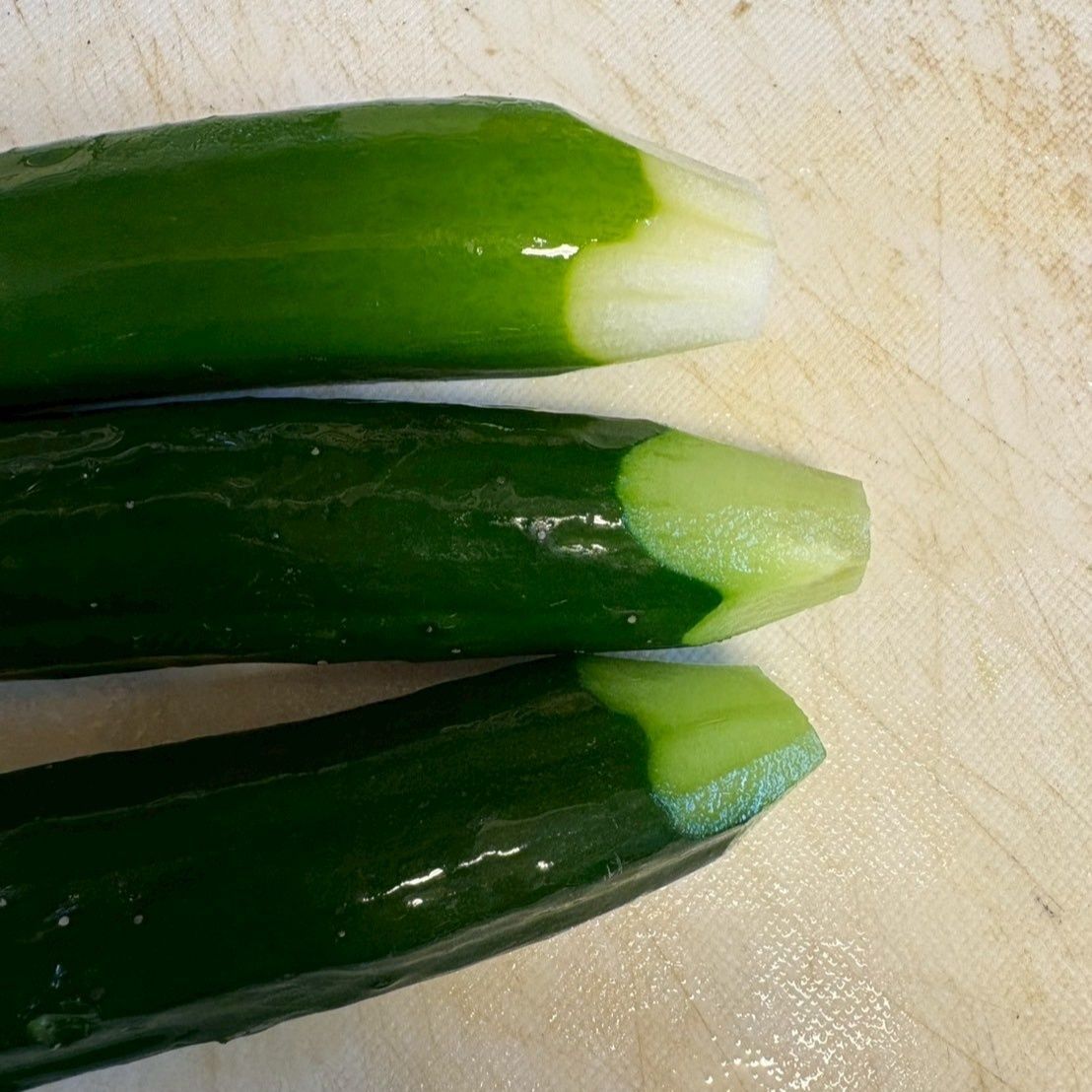 キュウリは大体ひとり1本は食べてしまいます