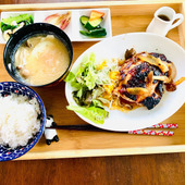お家でランチ「香ばしいぐらいが美味しい鶏もも肉ステーキ」