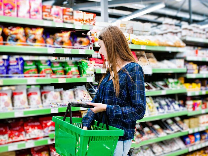 月の食費2万円台の人が「絶対に買わないスーパーの安売り品」3つ。すべて違う理由で買いません!