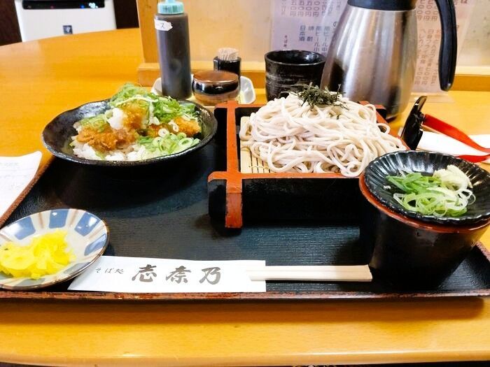 【梅雨明けランチ】そば処 志奈乃「さっぱり美味しいセット」