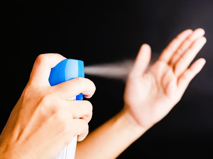 「虫スプレー→蚊取り線香」で爆発!?夏前に知っておきたい〈引火事故〉の怖さ。時間がたっていても危険です!