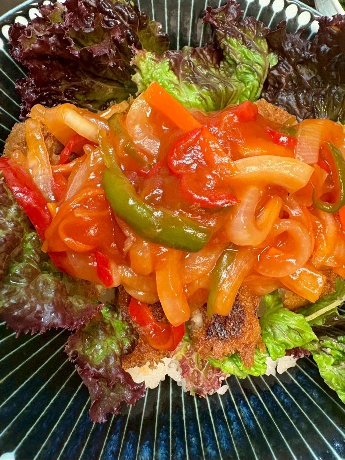 これが信じられない美味しさの＜カツライス＞です！