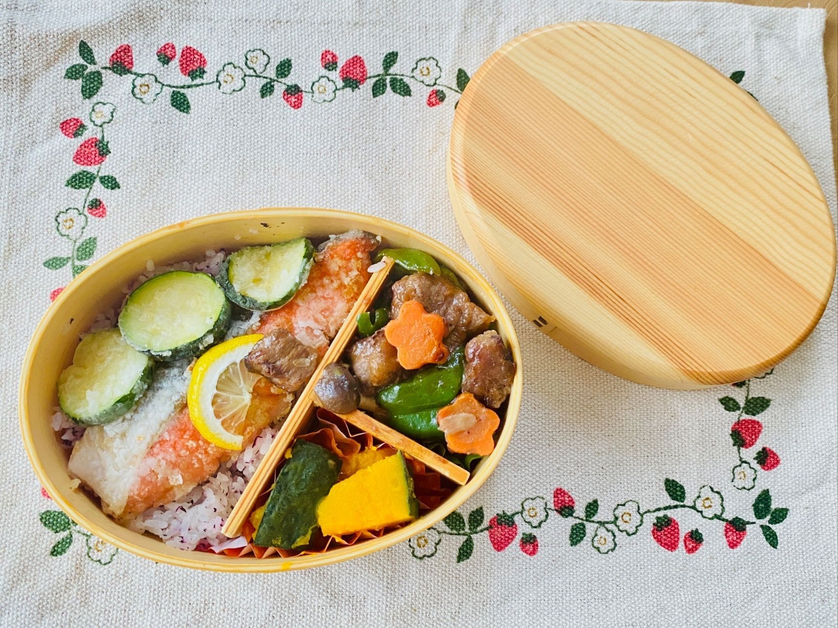 夏バテ防止「たっぷりスタミナ弁当」