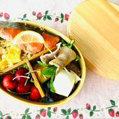 元気が出る！甘辛ピビンパ風まぜご飯弁当