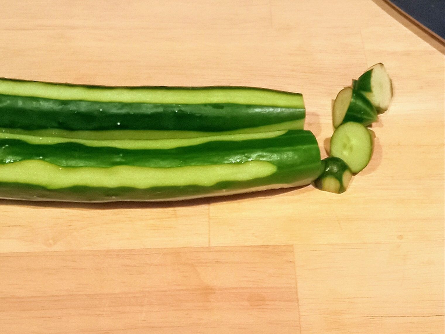 両端をカット