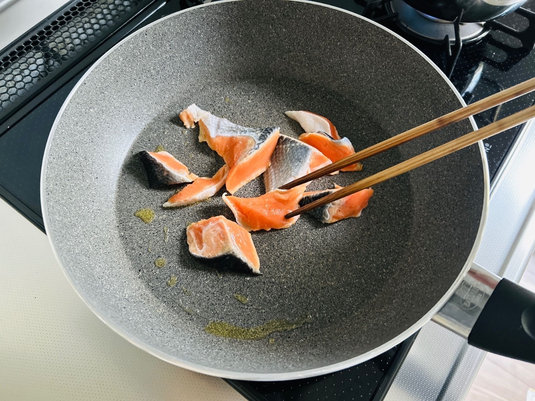鮭あらでパスタを作ろう！