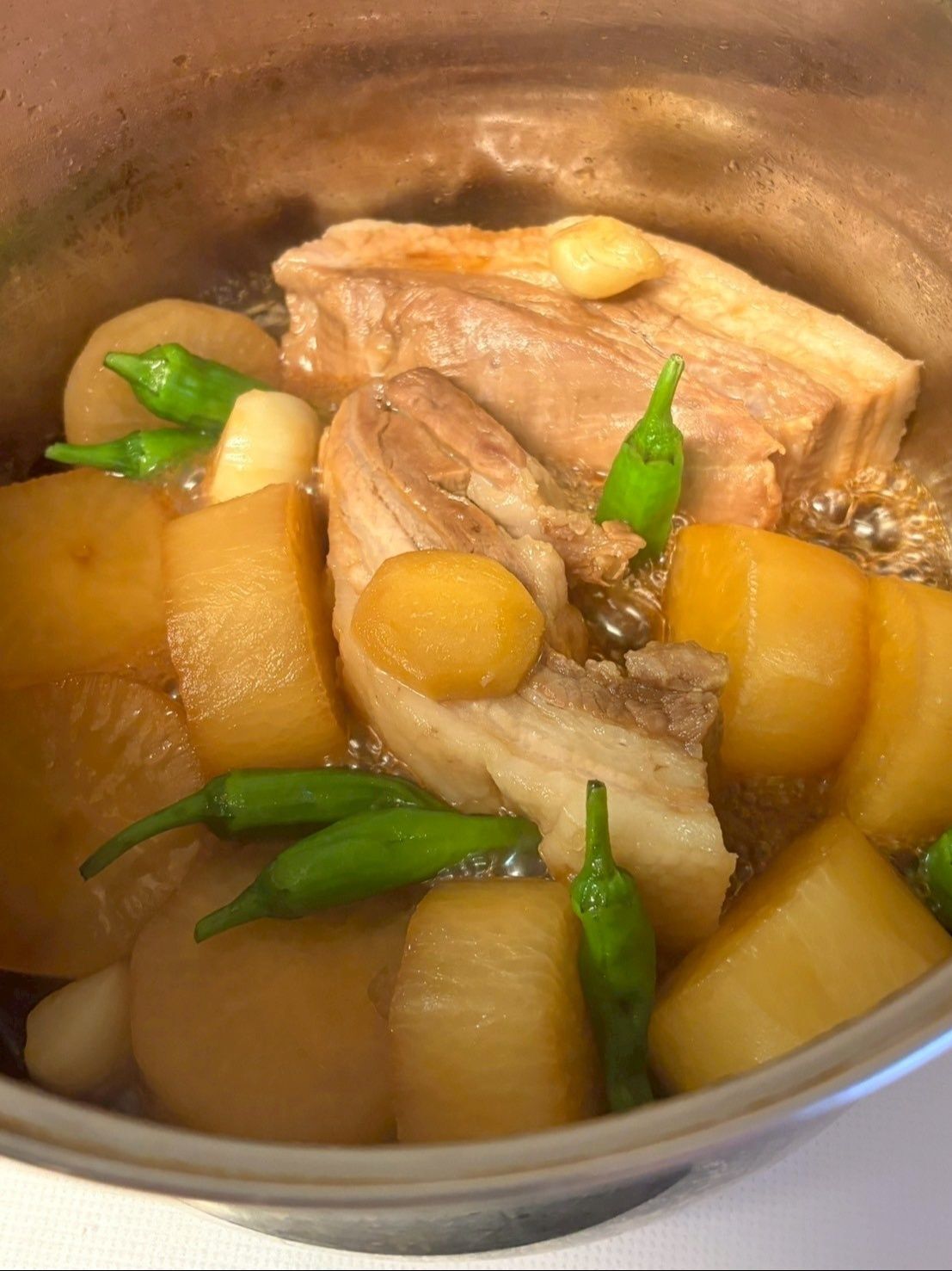 最後に青味のしし唐も投入して煮汁が煮詰まったら完成です！
