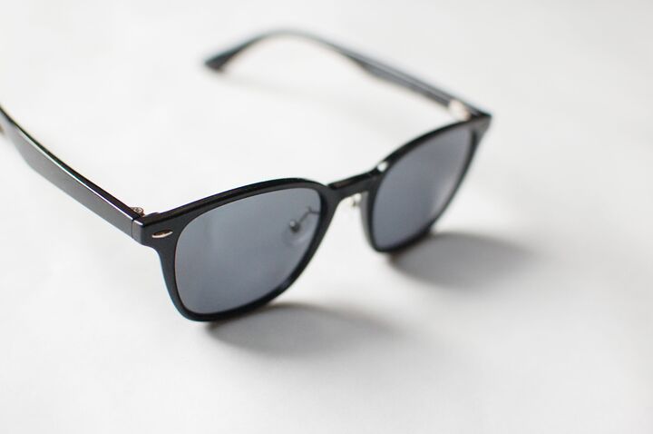 【ユニクロ】高見え&快適!『スクエア型サングラス』が優秀すぎる。この夏、大人の頼れる一本に♡