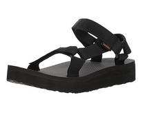 今すぐ欲しい！【テバ、ロキシー、リーボック】人気サンダルをAmazonタイムセールでお安くゲット♪