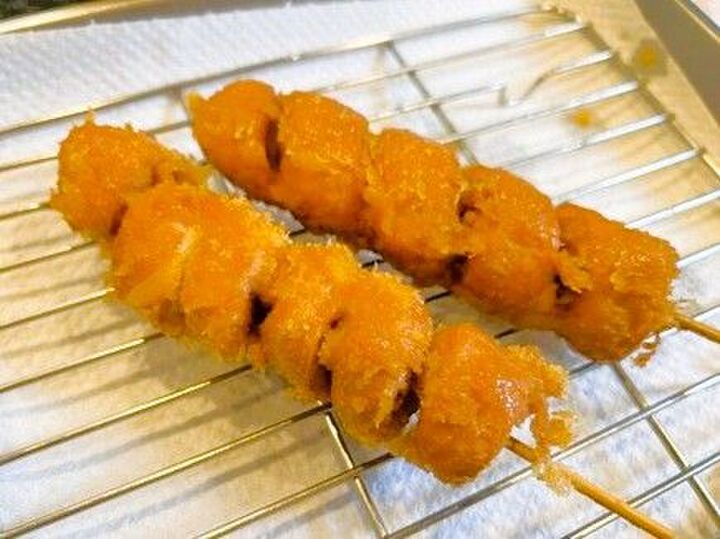 1本50円の魚肉ソーセージで作る「トルネードポテト風」。おつまみにも、子どものおやつにもおすすめです!
