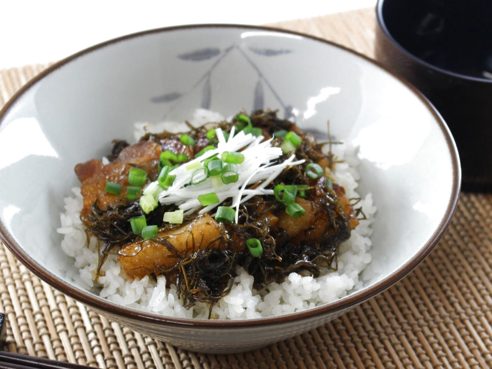 旨甘辛でおいしい！昆布入り豚蒲丼の具【夏休みのお昼ごはん】