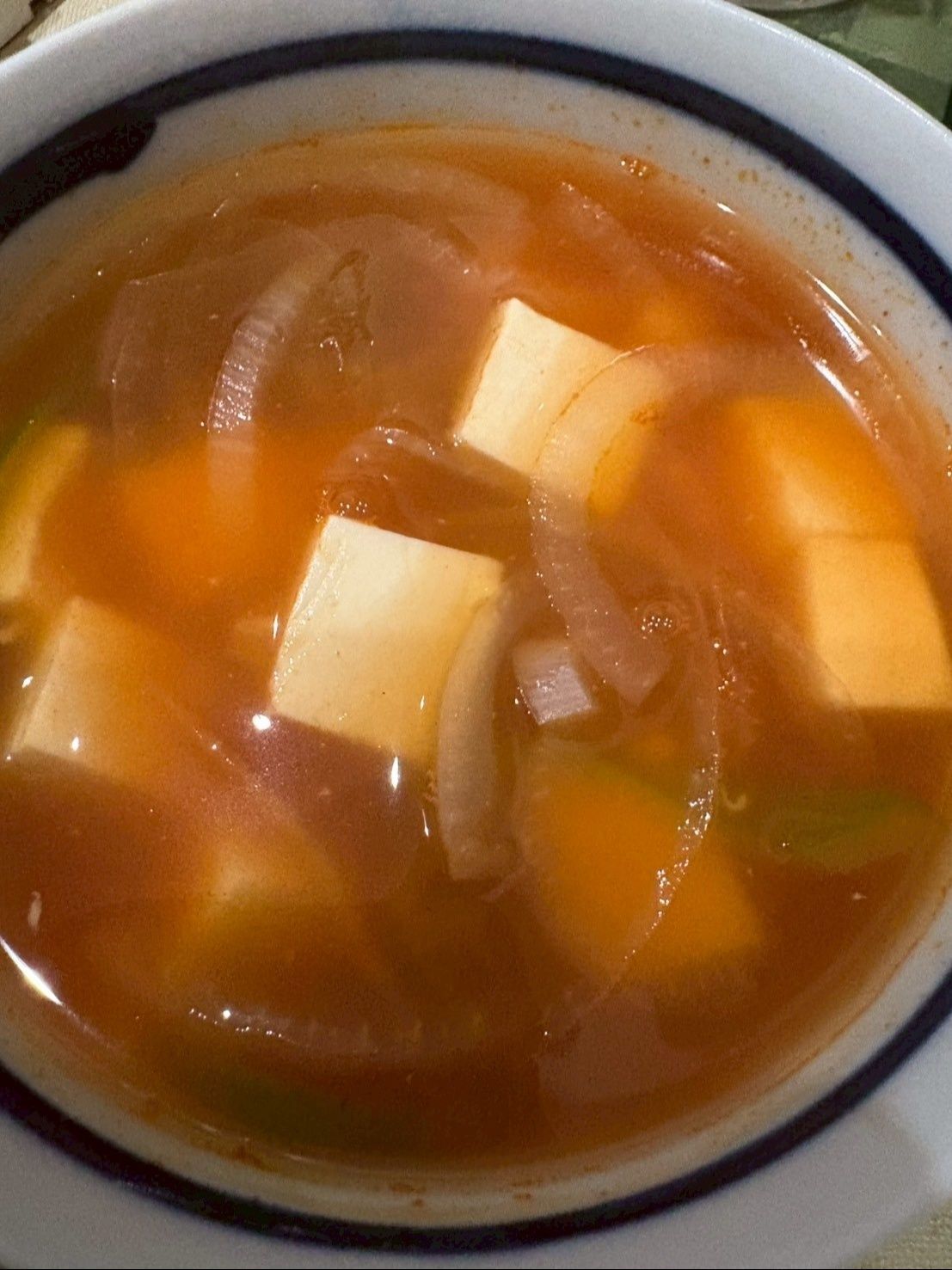 今日は絹ごし豆腐も入れてみました！