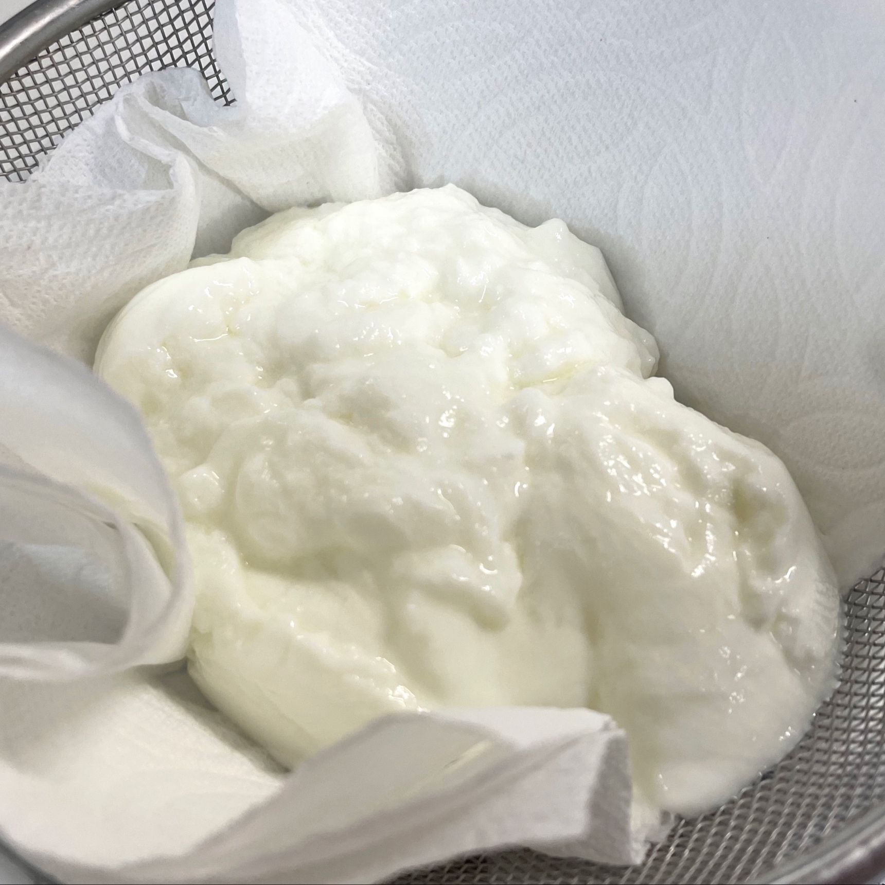 ギリシャヨーグルトを作ります