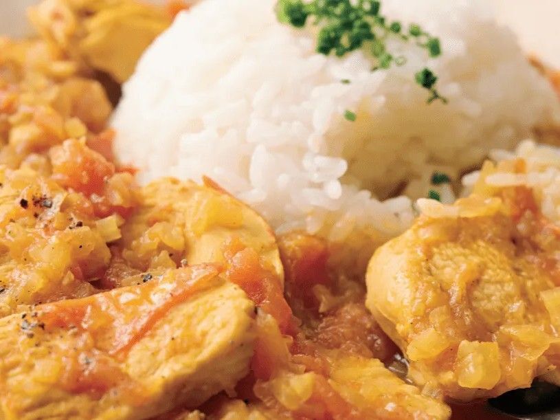 【笠原将弘さん】1枚80円の鶏むねで作る「鶏むねスパイスカレー」の作り方！節約×本格の最強タッグ登場♡
