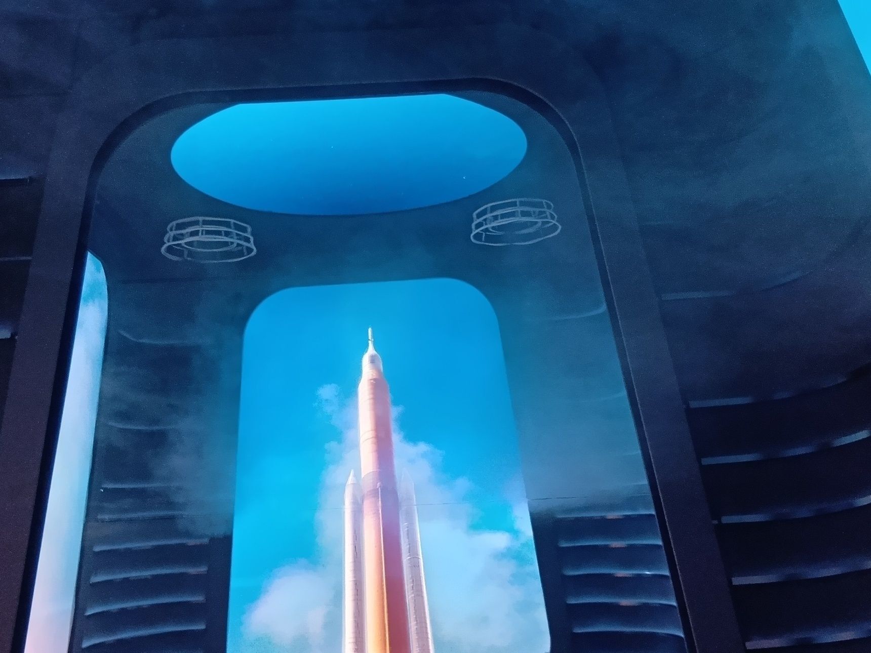 NASAのロケット打ち上げを疑似体験しながら、短いながら、壮大な宇宙の旅を楽しめます。