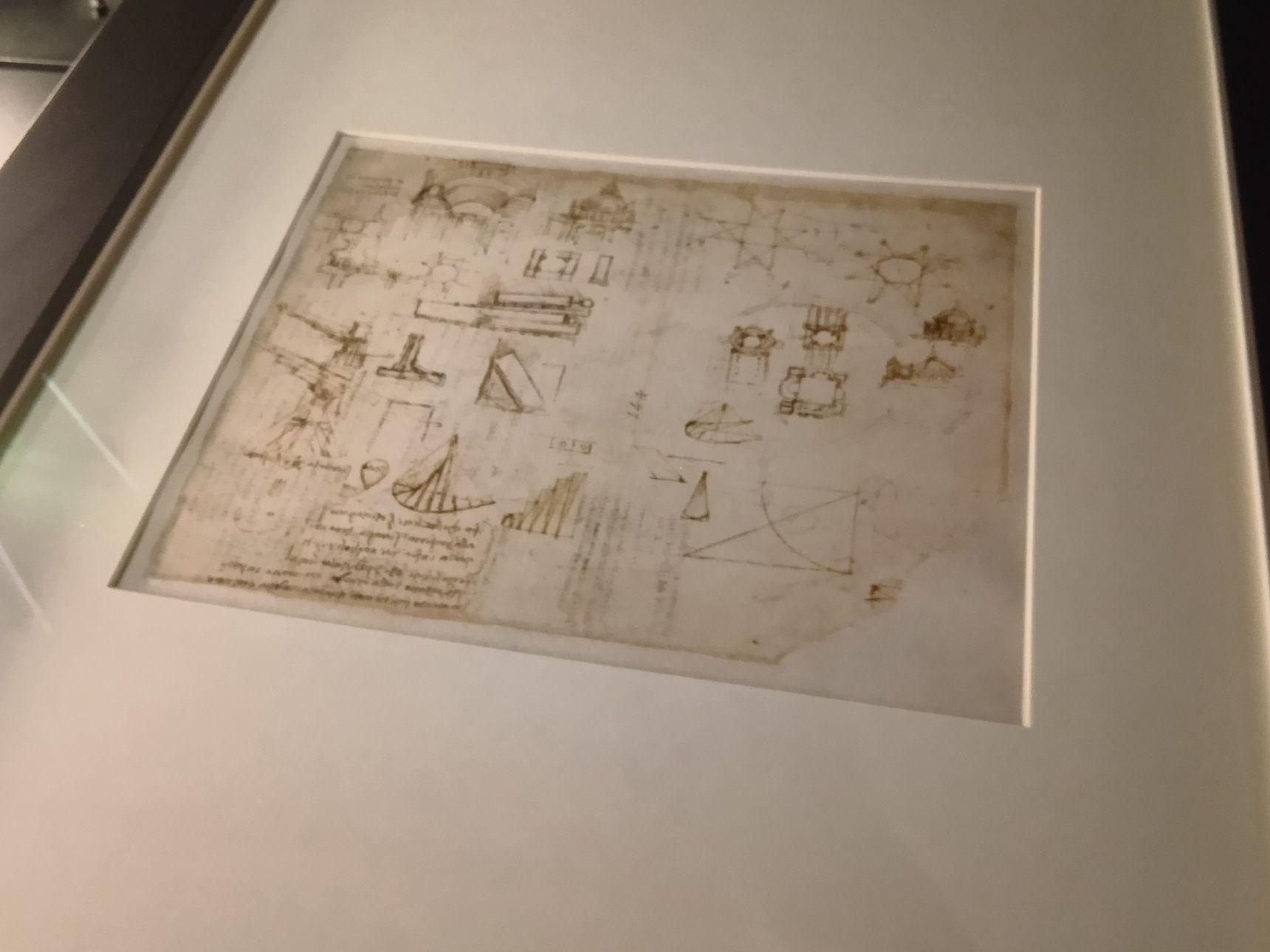 見逃してはいめないものは、こちら→レオナルドの科学・解剖・建築など多彩な才能と探究心が伝わる直筆作品展示も！