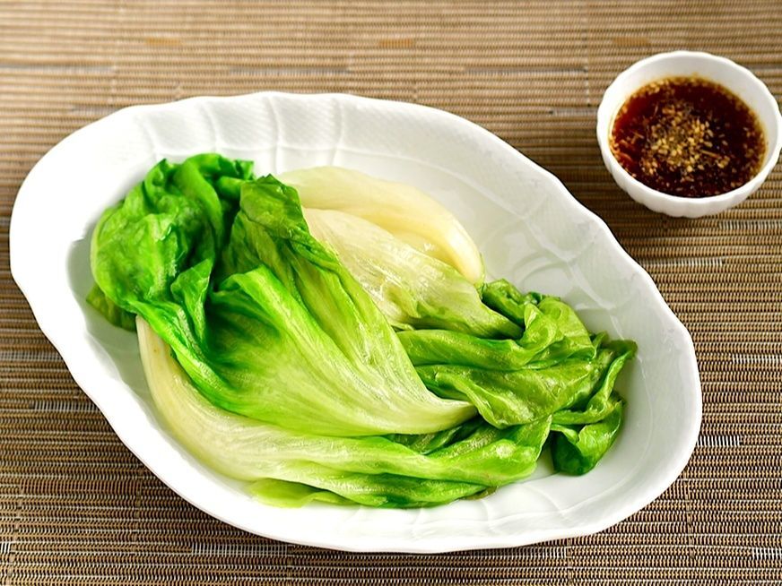 【万能おだしのレタス湯引き】便利な野菜だし使用！