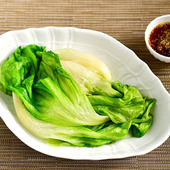 【万能おだしのレタス湯引き】便利な野菜だし使用！