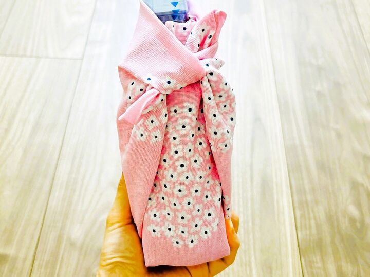 【手ぬぐい1枚で!】包むだけ。びっくりするほどオシャレな「夏のお出かけ小物」できちゃいました!