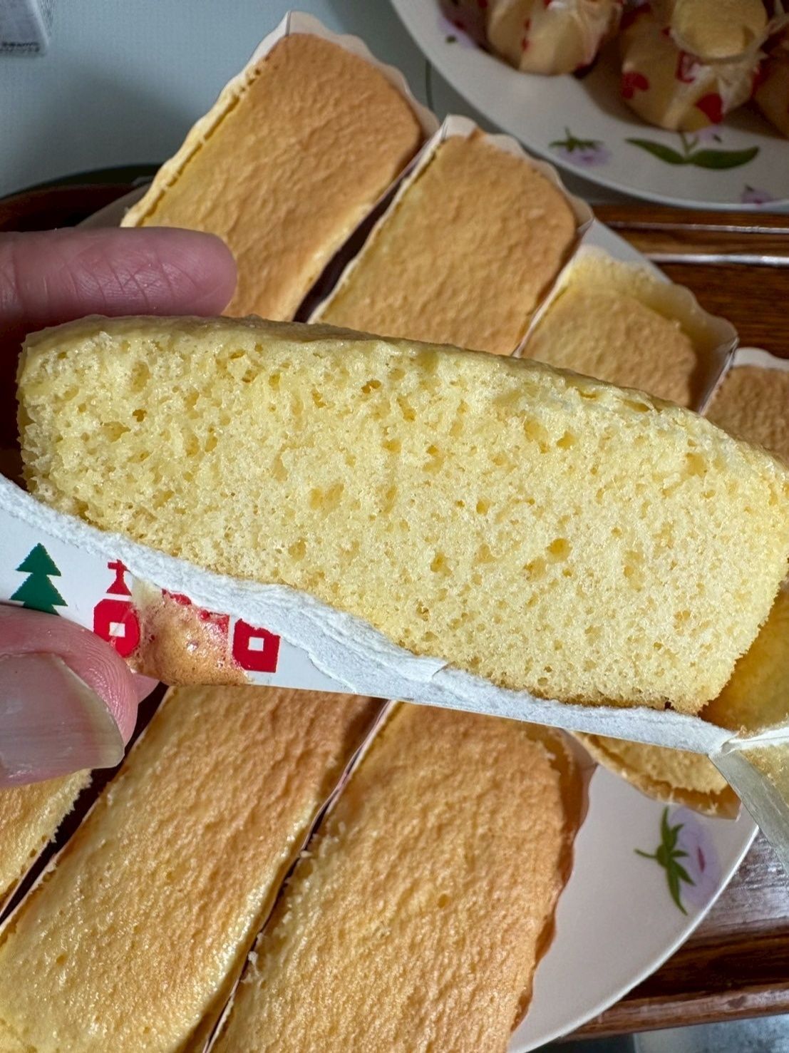 四角いミニパウンド型の方もふんわりしっとり焼き上がりました！