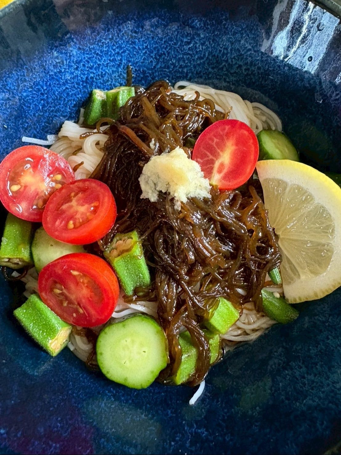 健康を考えて〈もずく素麺〉！