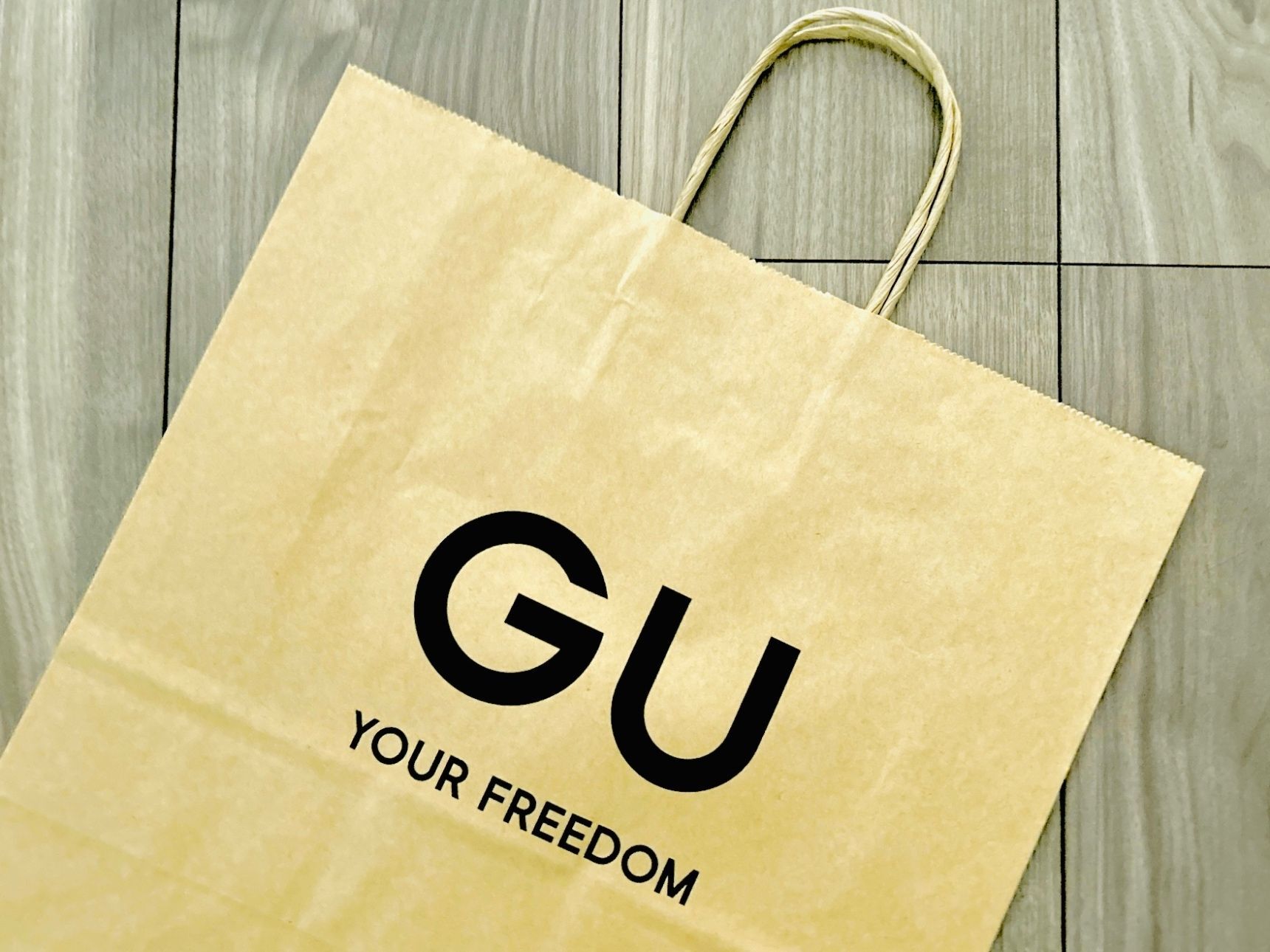 【GU】夏物が破格SALE中「まだまだ着れる」「即買い必死」