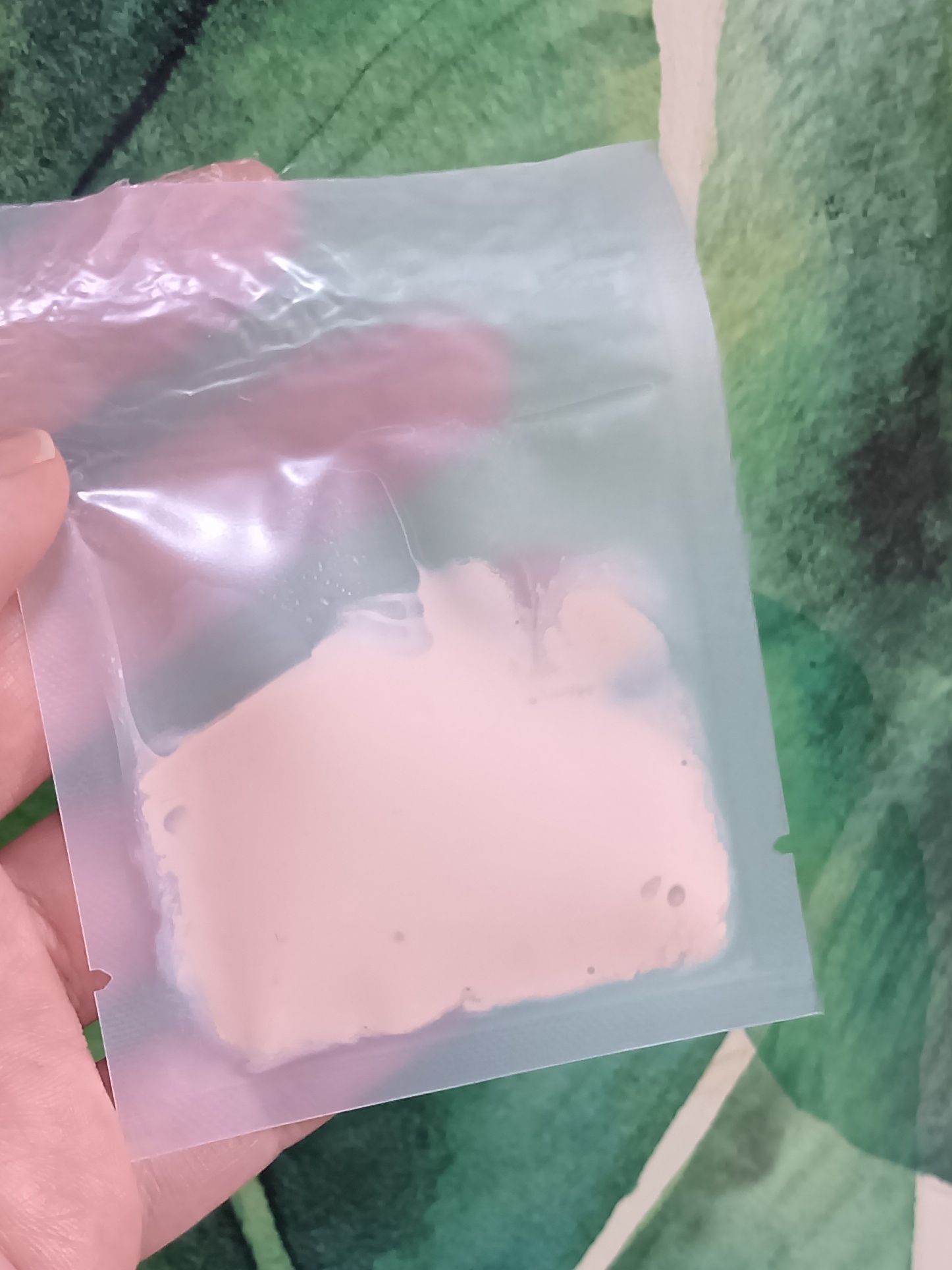 完成品です！ピタッと密封できて、軽くて薄くてかさばらず、持ち運びする際に便利～！！！