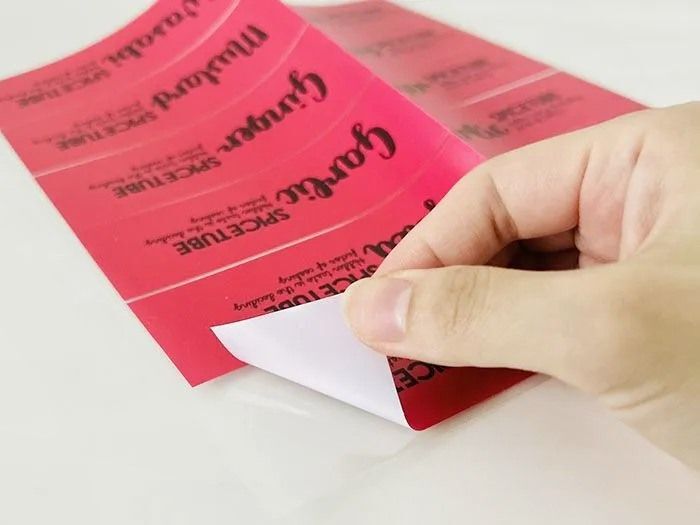 【セリア】真っ赤なシールの使い道に驚き。正直…あまり実用性はない！？でも気分が上がる♡