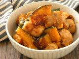 ボリュームたっぷり！「鶏肉とかぼちゃのごま味噌煮」