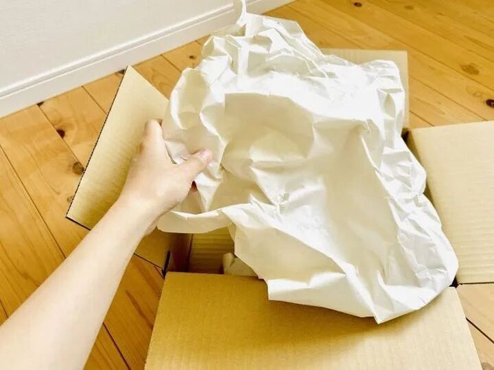 通販段ボールに入ってる「紙の緩衝材」捨てるの待って!たった1分で便利グッズに大変身♡