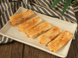 包まずに簡単！「サラダチキンとキムチの棒餃子」