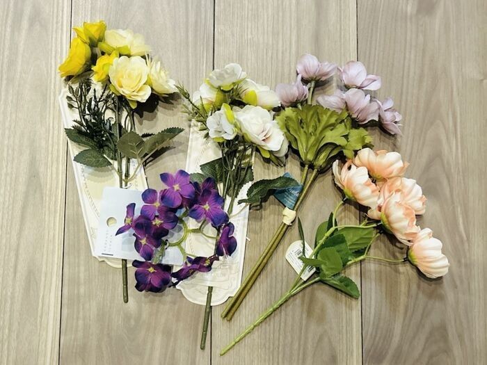 ただ飾るだけじゃもったいない！【100均】造花でおしゃれインテリアができちゃった♡