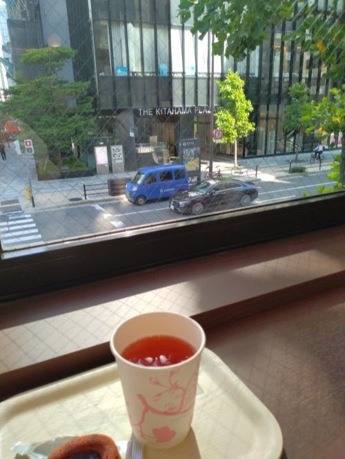 オフィス街のカフェ