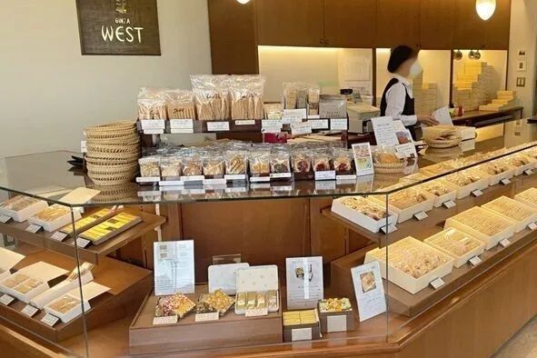 人気の洋菓子がお得に買える！？【銀座ウエスト】の工場直営店へ潜入レポ！