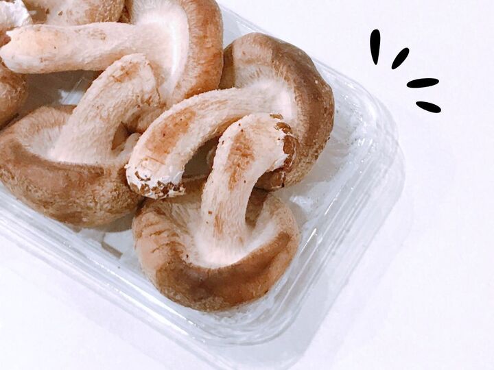 しいたけを保存するとき、かさの向きは上向き?それとも下向き?冷凍保存でおいしさをキープするコツ!