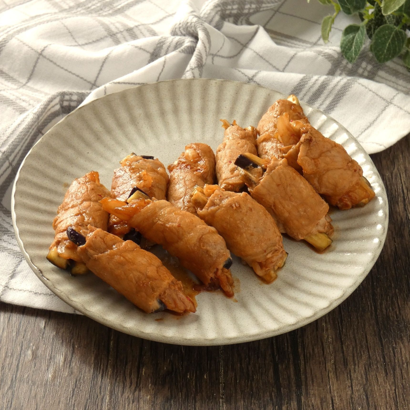 おつまみにもぴったり！「豚肉のキムチ巻き」