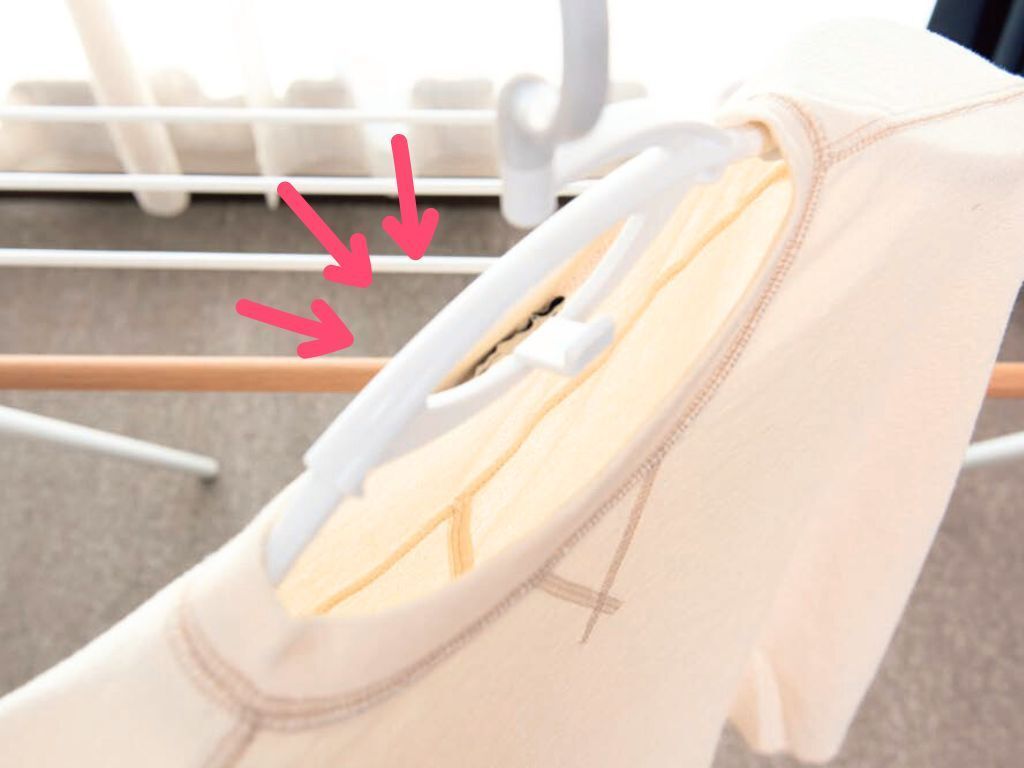 【ニトリ】乾きにくい服がすぐ乾く！マニア絶賛の&quot;技あり&quot;ハンガー。一度使ったらやみつきです♡