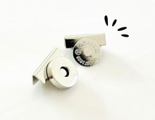 【キャンドゥ】不思議な形の「ボタン」！？→あの面倒な作業がゼロになる超お手軽グッズでした♪