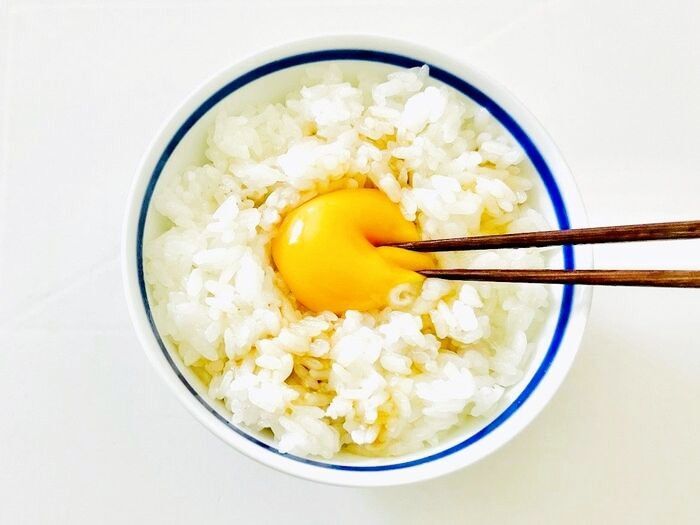 混ぜる順番を変えるだけで…！？卵かけごはんがめちゃウマになる驚きワザ【至極のTKG作ってみた】