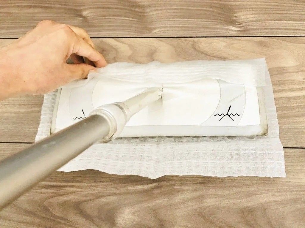 「フロアワイパー」の掃除力がめちゃアップする裏ワザ。試してみたら…まさかこんなに違うなんて！