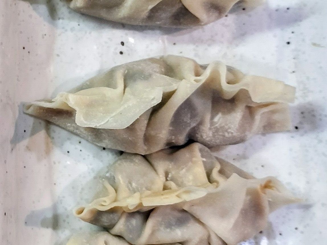 餃子？ワンタン？焼売？餡は海鮮風味のキノコ！包み方を変えて、揚げ物とスープに！