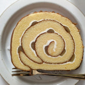 【ヤマザキ】意外とカロリー控えめな芋づくしの絶品ロールケーキ