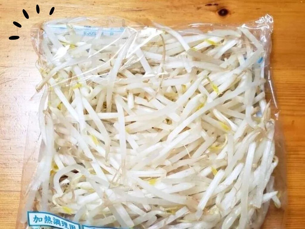 野菜室に入れるのはNG！？「もやし」の正しい保管場所。長期保存のコツも！