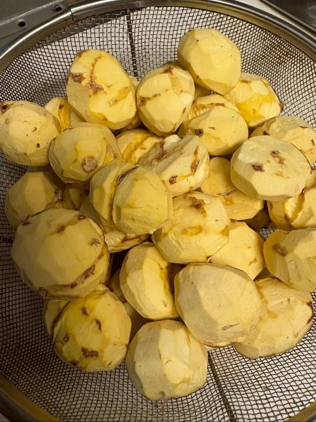 30個くらい剥いた中で5個虫が食っていました。