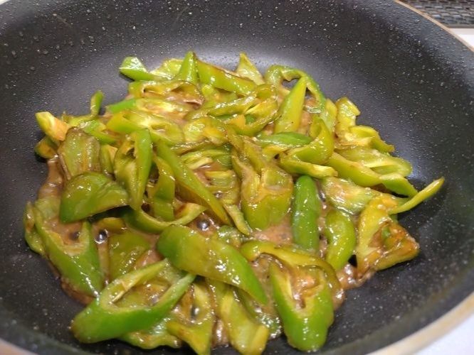 調味液を加える