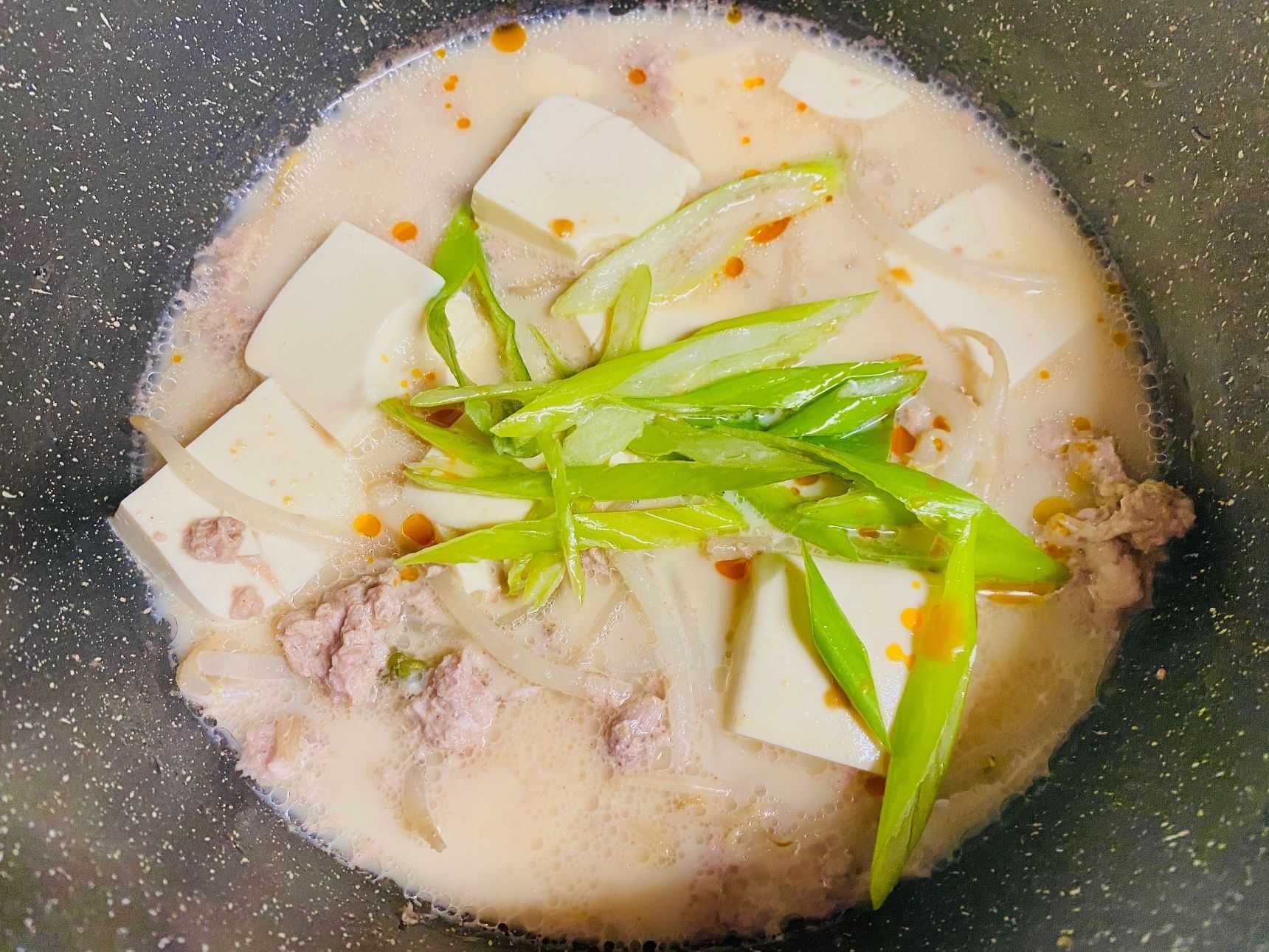 絶品！豆乳1個79円で作る「ピリ辛濃厚豆乳スープ」身体にも優しい〜
