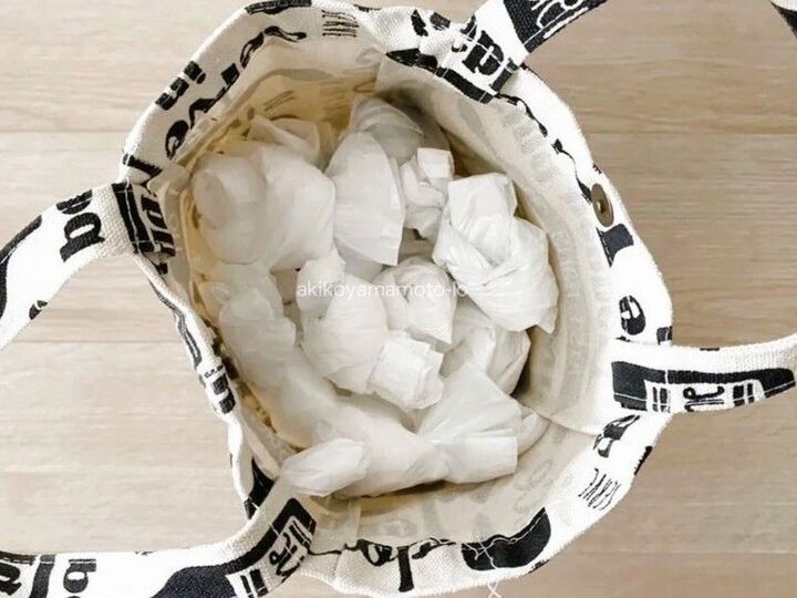 レジ袋は畳みません!「超コンパクト」な結び方。立ったままで簡単にできちゃいます♪