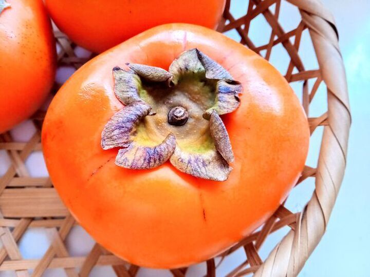 そうだったのか!食べごろの「柿」を長持ちさせるたった"2つ"の裏ワザ