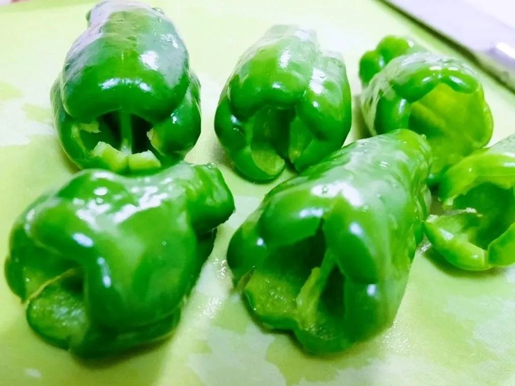 【家事ヤロウ!!!】料理上手な阿佐ヶ谷姉妹、ピーマンの肉詰めがただものじゃなかった！お肉もはがれません♡